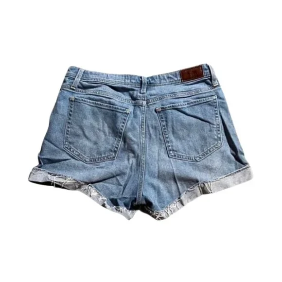 Hollister Women’s Denim Shorts Size 31 | Distressed Casual Style | Free Shipping - Picture 3 of 6
